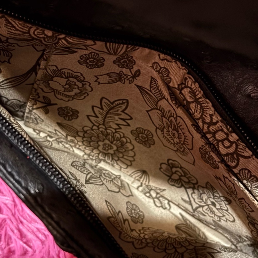 Timeless Envelope Clutch - Picture 6 of 9